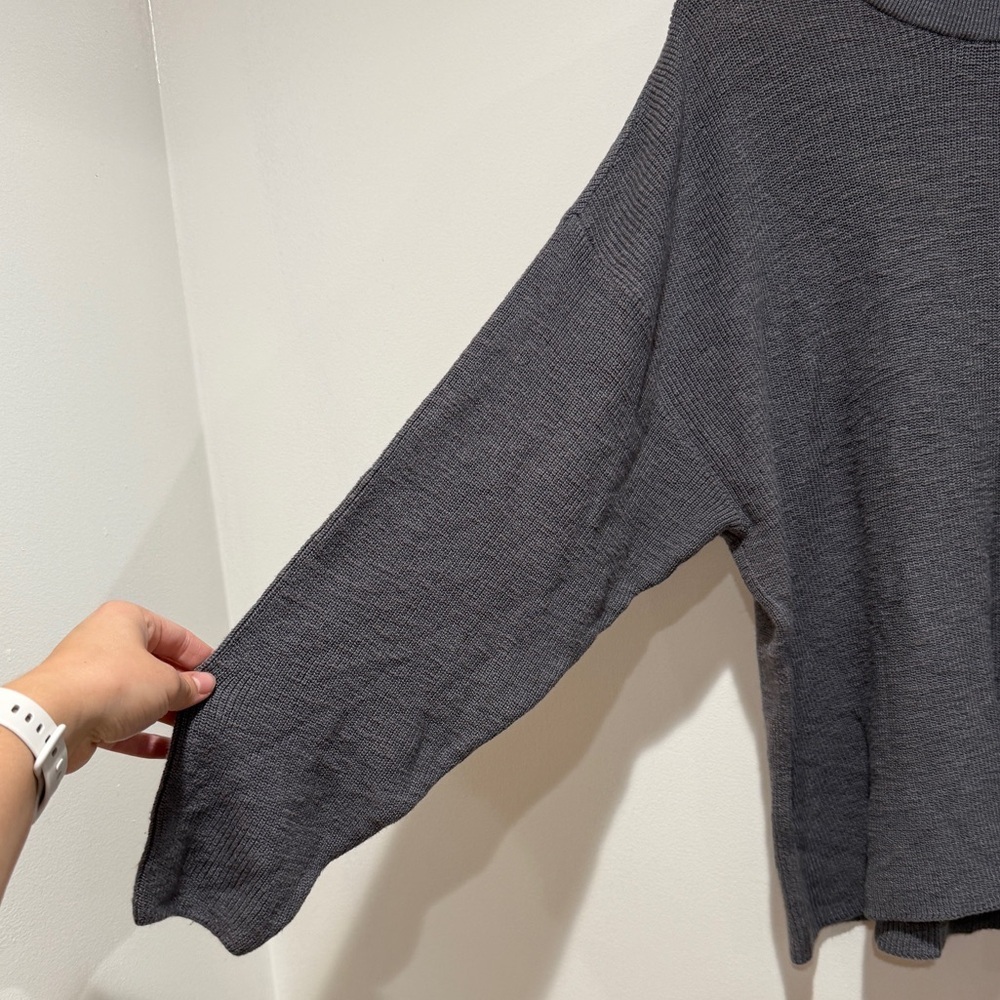 Free People Beach Grey Knit Sweater Small S Petite Lightweight Oversized Cozy - Picture 3 of 8